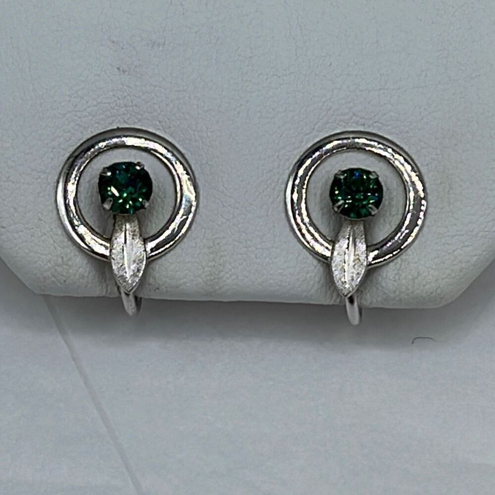 Van Dell vintage sterling silver and glass emerald screw back earrings